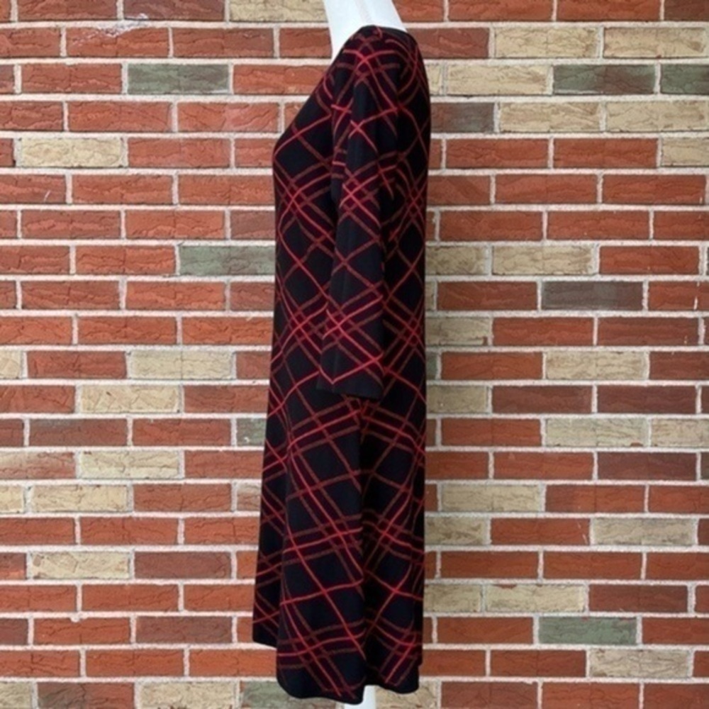 Nanette Lepore Round Neck 3/4 Sleeve Red Black Fit & Flare Sweater Dress 👗 - Picture 5 of 8